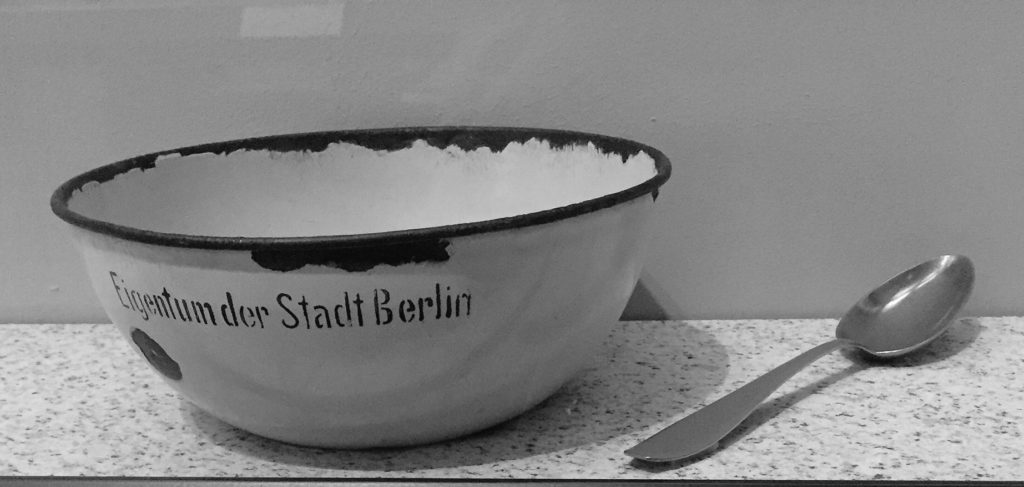 enamel bowl and spoon from German soup kitchen of 1930s: German History Museum